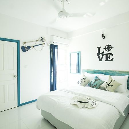 Hotel The Aquzz à Hulhumalé Extérieur photo